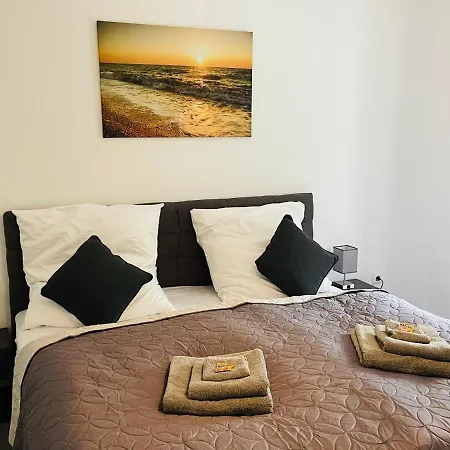 Gemuetlich*Nespresso*Netflix*Arbeitsplatz*Parkplatz Apartment Duisburg Exterior photo