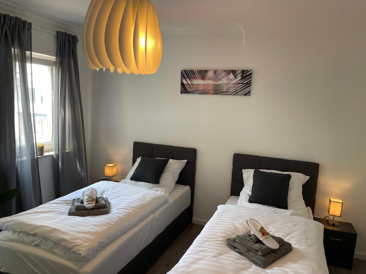 Apartment Gemuetlich*nespresso*netflix*arbeitsplatz*parkplatz Duisburg